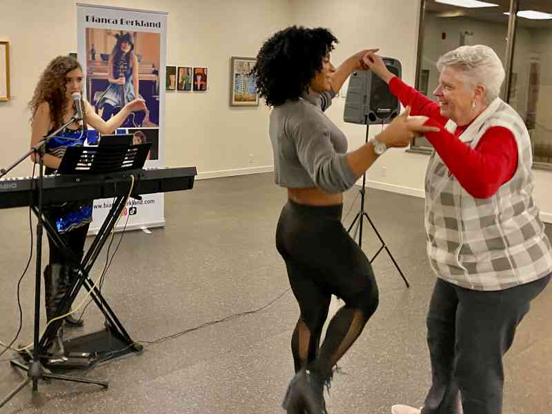 Bianca Berkland Show